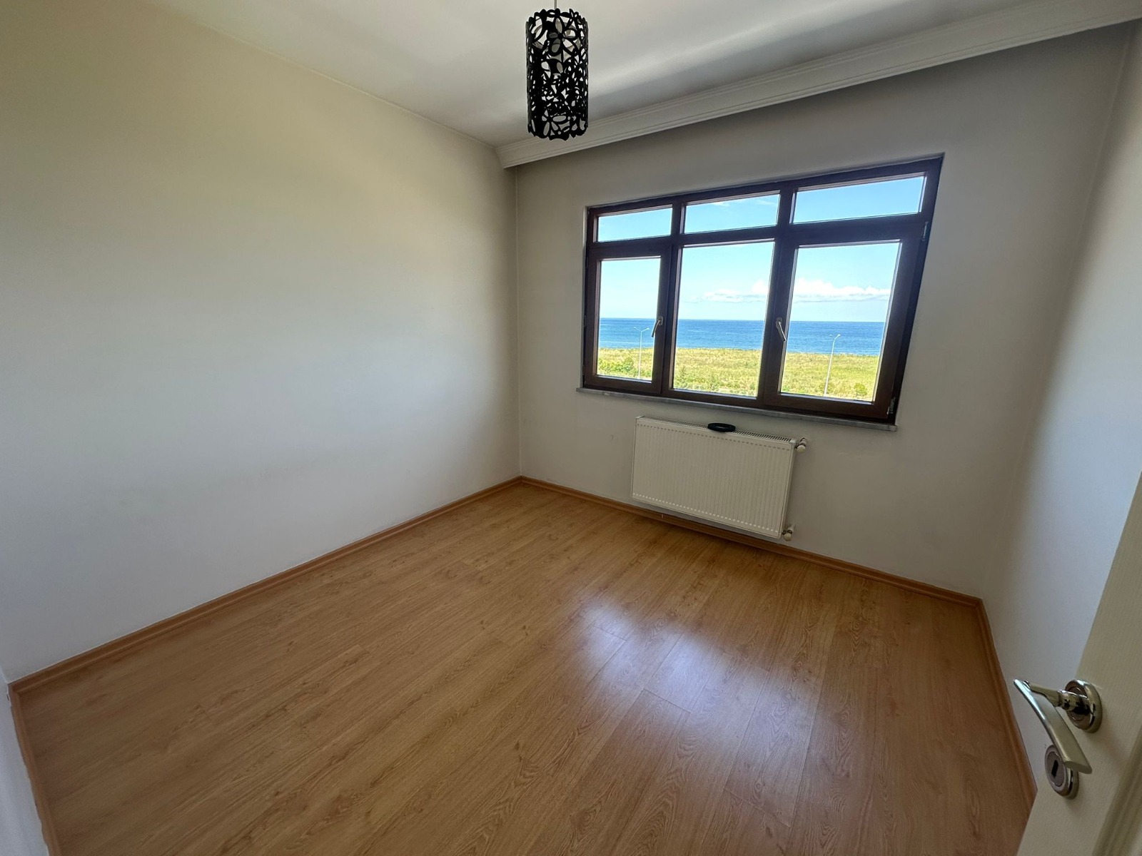 MABEL GAYRİMENKUL/ BEŞİKDÜZÜ FATİH MAH DENİZ MANZARALI DAİRE